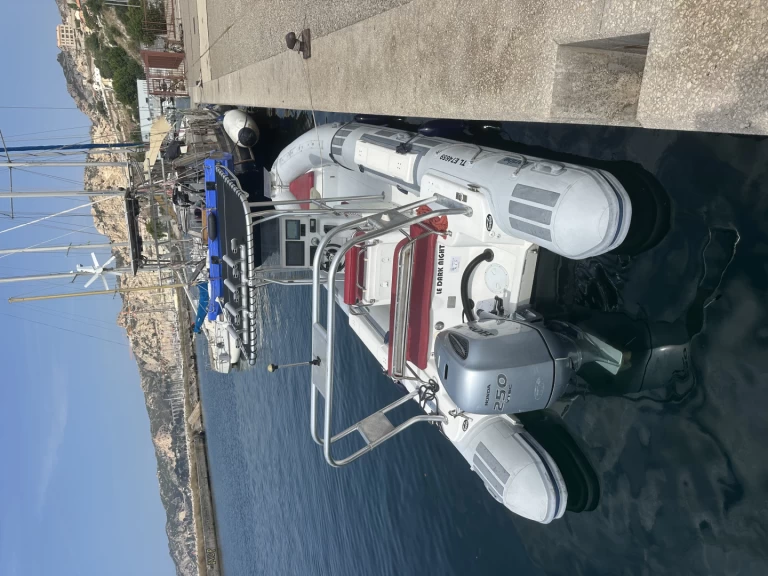 YachtCharter in Marseille - Caribe Caribe UB24 auf SamBoat