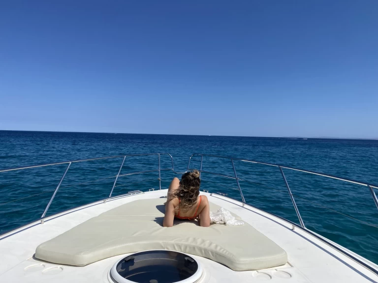 Ein Princess Princess V50 mieten in Porto-Vecchio