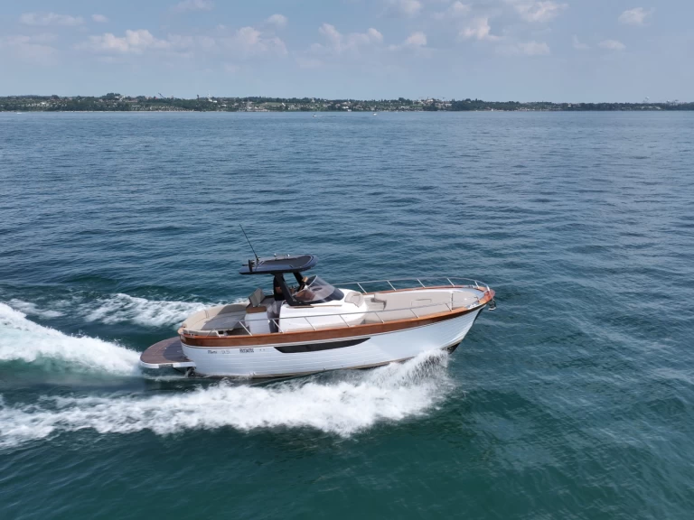 Vermietung Motorboot Mimi mit Führerschein