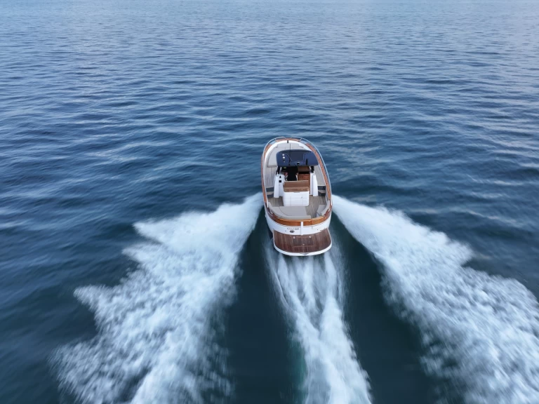 YachtCharter in Peschiera del Garda - Mimi 9.5 wa auf SamBoat