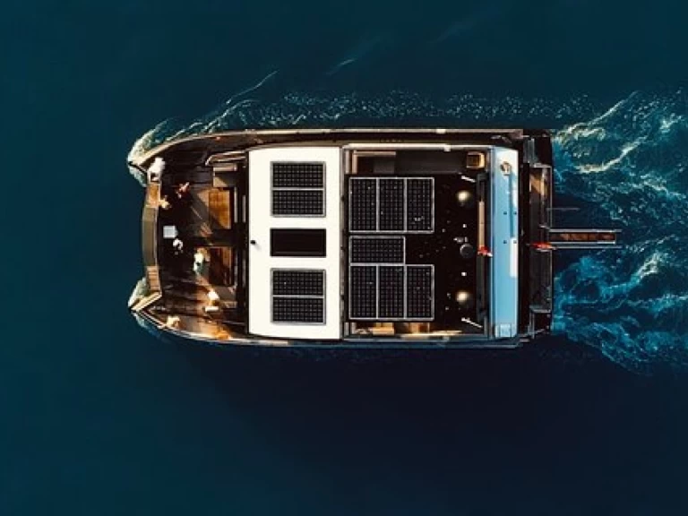 Vermietung Katamaran Custom Made mit Führerschein