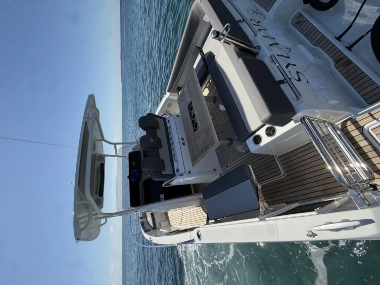 YachtCharter in Cannes - Jeanneau Cap Camarat 9.0 CC auf SamBoat