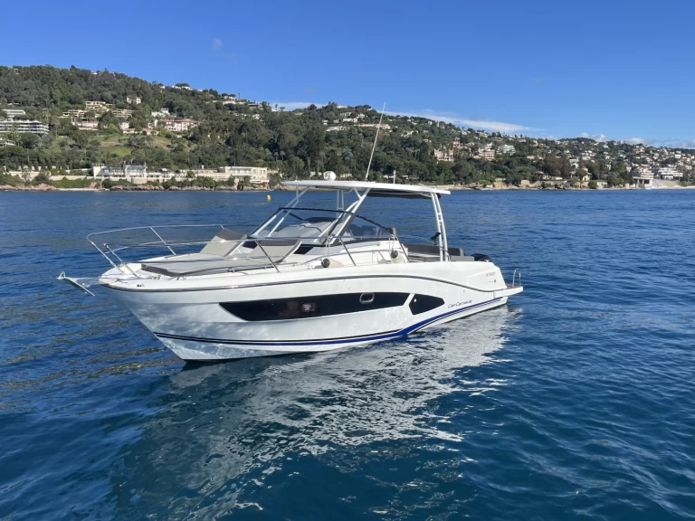 Vermietung Motorboot Jeanneau mit Führerschein