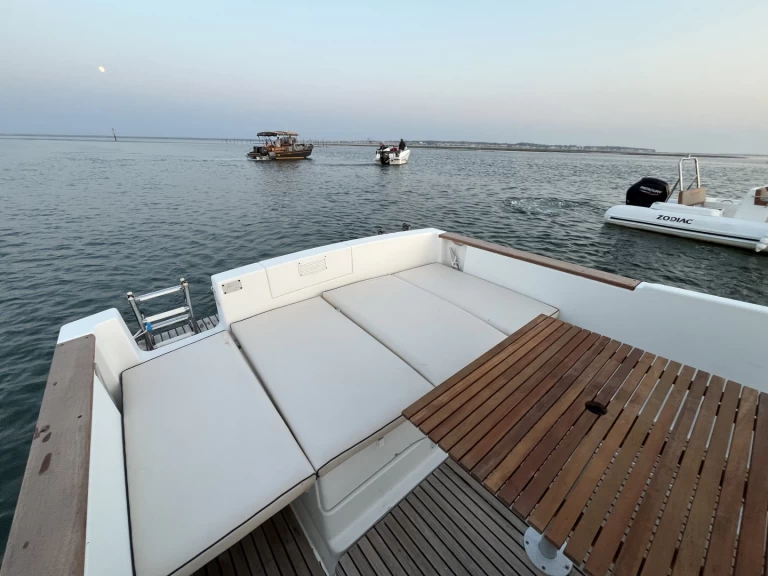 Bénéteau Ombrine 700 mieten Arcachon