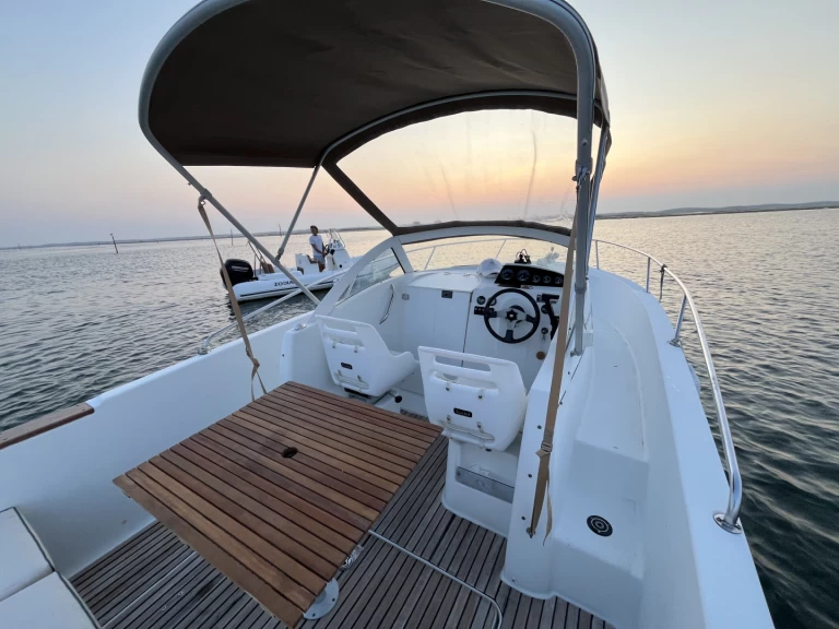 YachtCharter in Arcachon - Bénéteau Ombrine 700 auf SamBoat