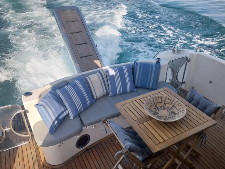 Doqueve Majestic 46 Fly mieten Marbella