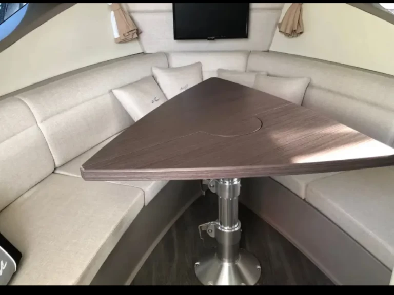 Motorboot mit oder ohne Skipper Sea Ray mieten in Ajaccio