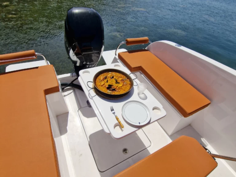 YachtCharter in Cala Llonga - Boats mak Cattleya X6 auf SamBoat