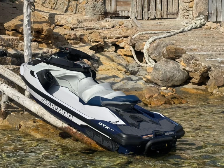 Sea-Doo Gtx limited 300 mieten Marina Ibiza