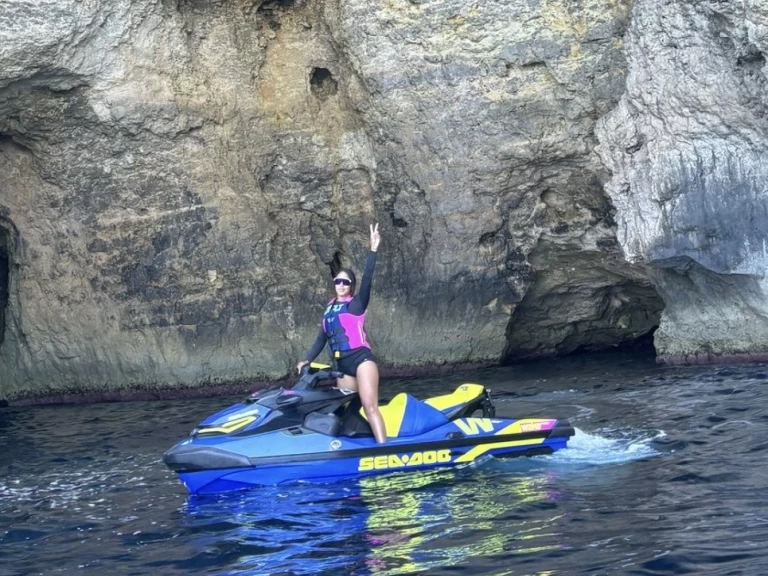 YachtCharter in Ibiza Town - Sea-Doo WAKE PRO 230 auf SamBoat