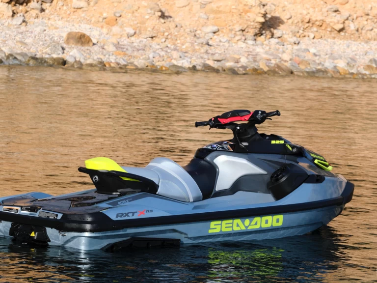 Vermietung Jetski Sea-Doo mit Führerschein