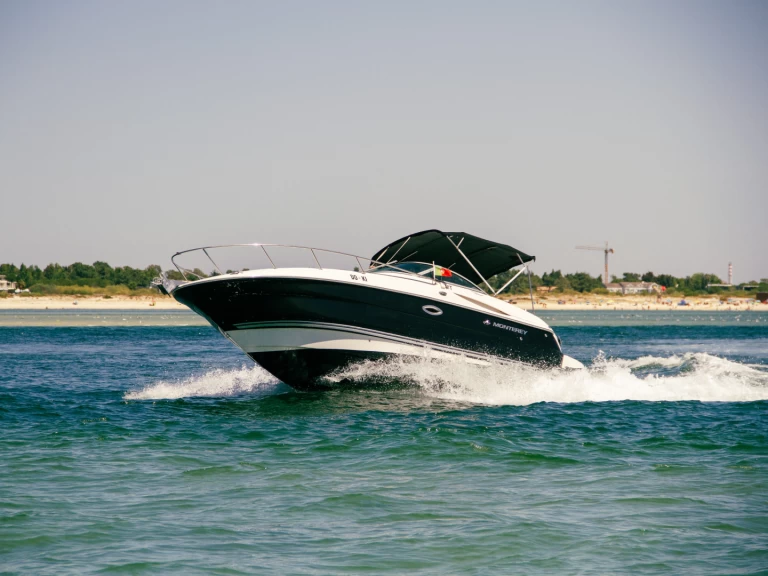 Bootsverleih Monterey 250 CR Marina de Tróia Samboat