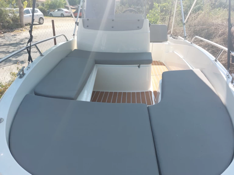 Vermietung Motorboot Remus mit Führerschein