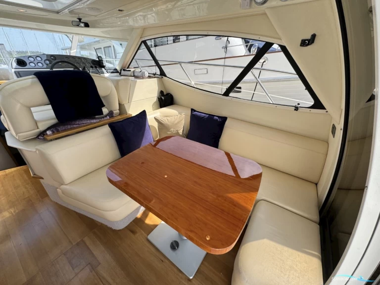 YachtCharter in Menton - Régal Commodore 38 auf SamBoat