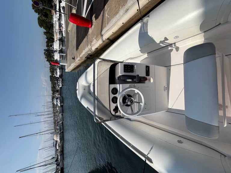 Bootsverleih Selva Selva D650 Ds Saint-Raphaël Samboat
