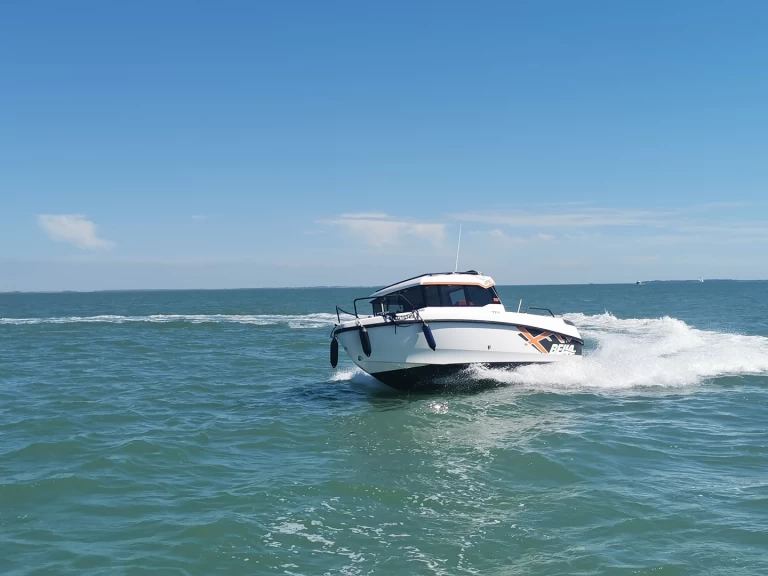 Motorboot mit oder ohne Skipper Bella Boats mieten in La Rochelle