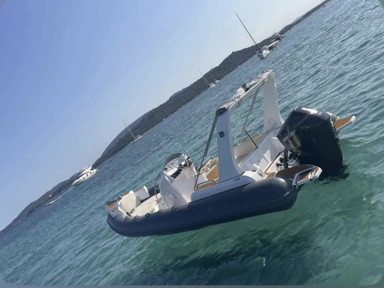 Schlauchboot mit oder ohne Skipper QUINGDAO mieten in Lecci