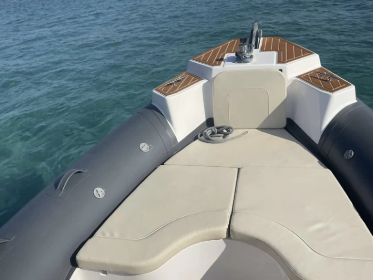 Vermietung Schlauchboot QUINGDAO mit Führerschein