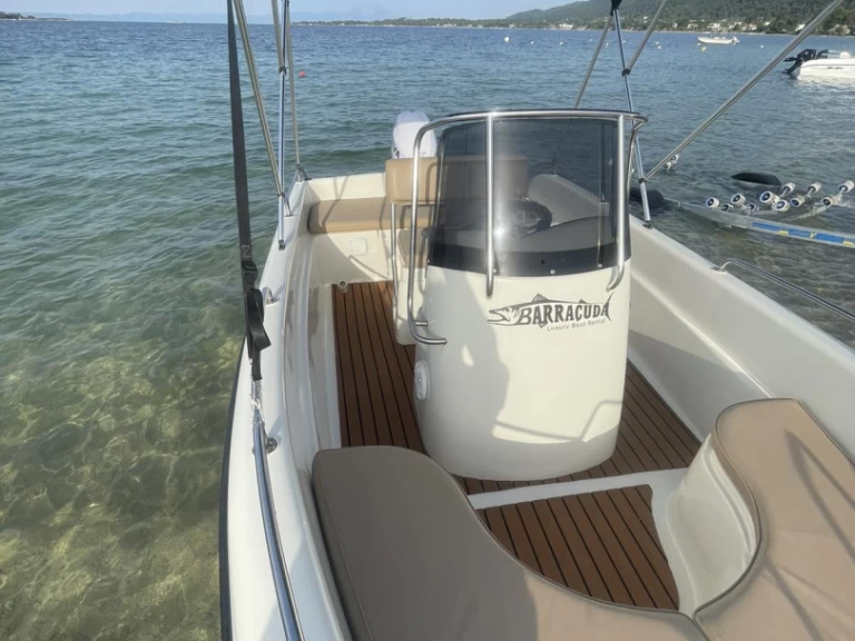 Ein Poseidon Bluewater 480 mieten in Vourvourou