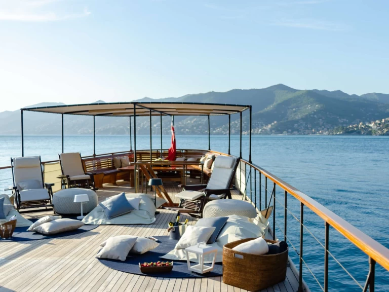 Ein  OVER THE RAINBOW OF LONDON mieten in Provence-Alpes-Côte d'Azur