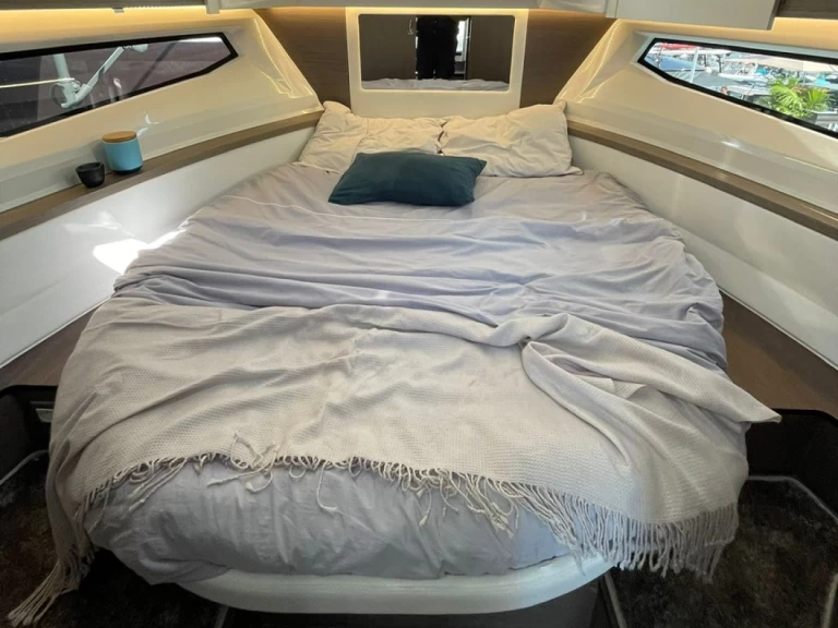 Motorboot mit oder ohne Skipper Jeanneau mieten in Zadar