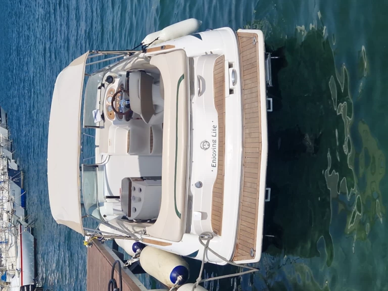 Chris Craft Chris Craft 240 Cuddy Cabin mieten Otranto