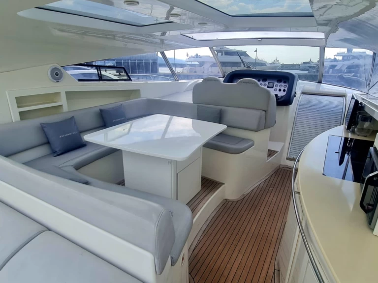 Motorboot mieten in Porto de Sorrento zum besten Preis