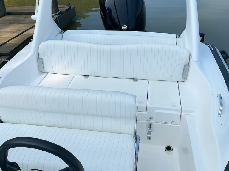 Schlauchboot mieten in Cavalaire-sur-Mer zum besten Preis