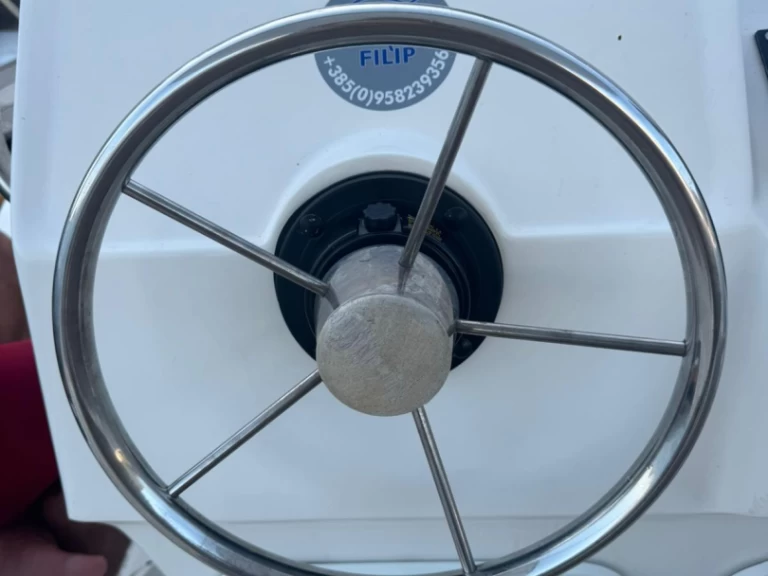 Vermietung Schlauchboot Zar mit Führerschein