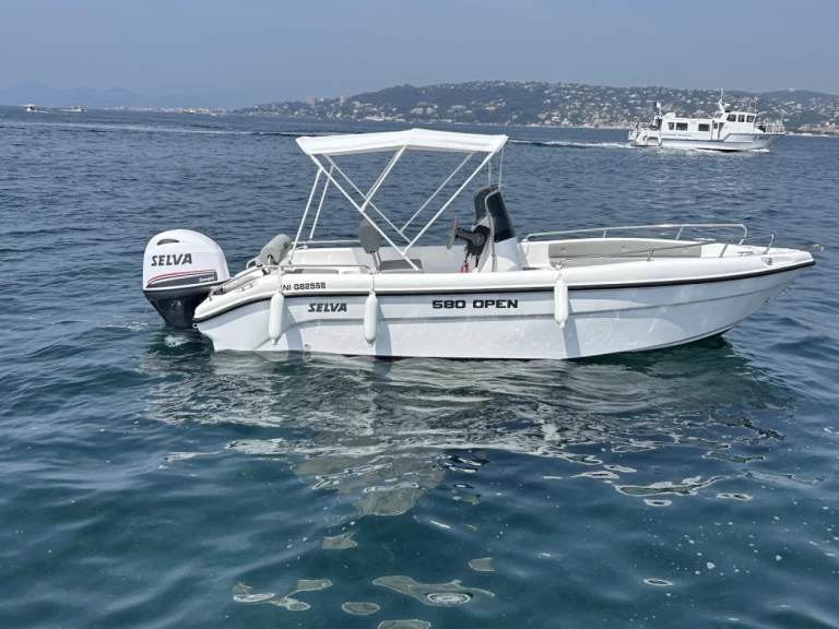Motorboot mieten in Juan-les-Pins zum besten Preis