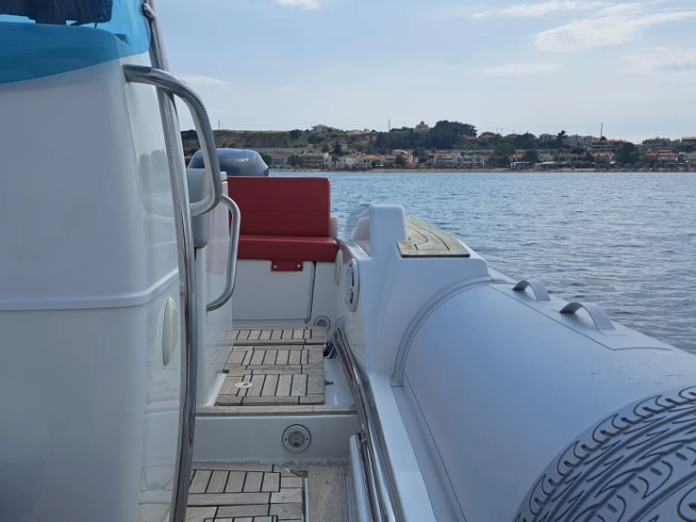 Pirelli PZERO770 mieten Néa Potídhaia