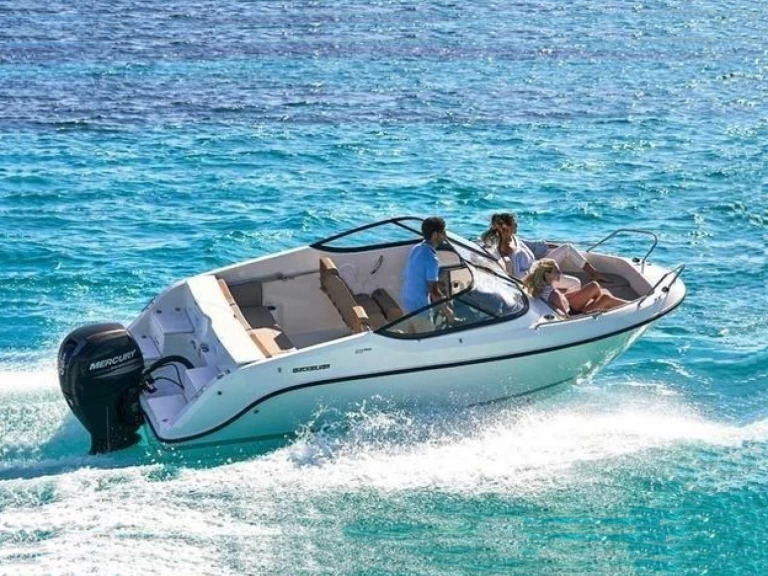 Ein Quicksilver Activ 605 Bowrider mieten in Altea