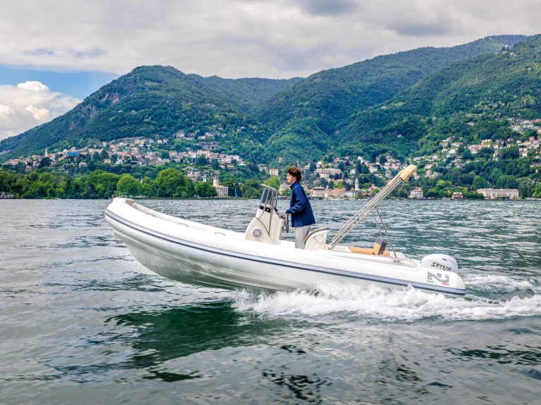 Motorboot mit oder ohne Skipper Marino mieten in Como (City)