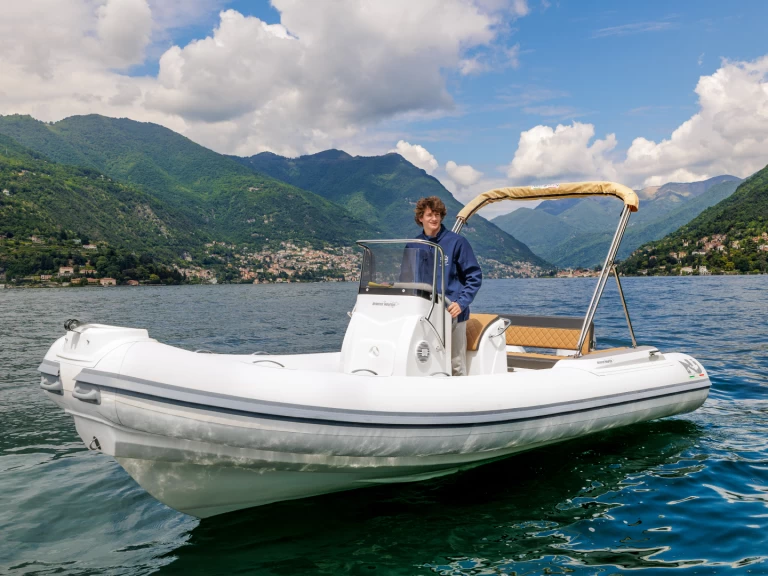 Ein Marino Gabry 550 mieten in Como (City)