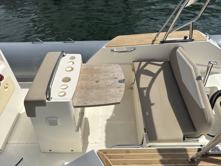 Schlauchboot mit oder ohne Skipper Capelli mieten in Port de Hyères (St Pierre)