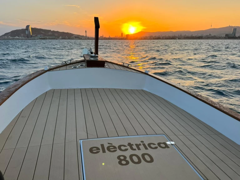 YachtCharter in Marina de Palamós - Electric Inside Boats 800 auf SamBoat
