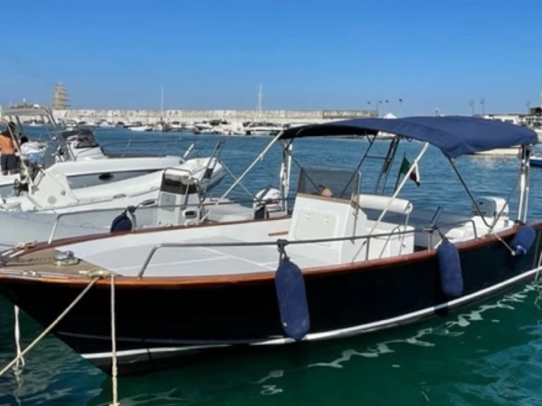 Motorboot mieten in Giardini-Naxos - Lancia Why Not?