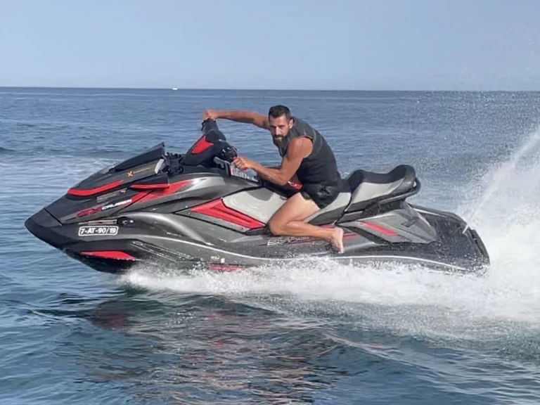 Ein Yamaha fx svho turvo mieten in Puerto Banús