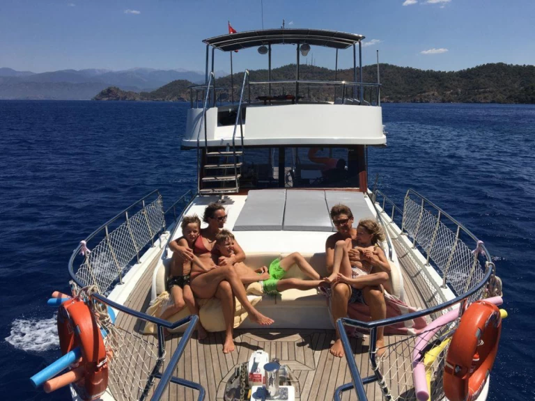Bootsverleih Gulet 26 person  Kaş Samboat