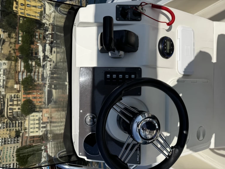 Schlauchboot mit oder ohne Skipper Marsea mieten in Neapel