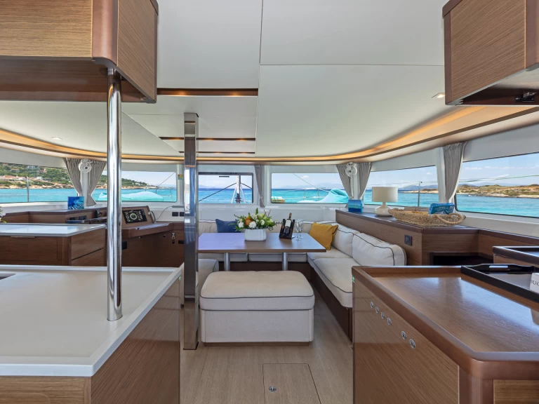 Katamaran mieten in Álimos zum besten Preis