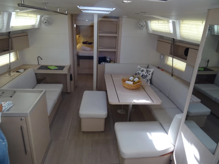 Segelboot mieten in Álimos - Bénéteau Oceanis 46.1