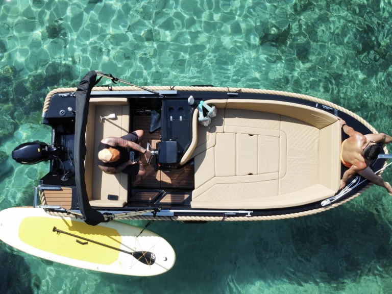 Ein Silent Yachts 525 mieten in Sant Antoni de Portmany