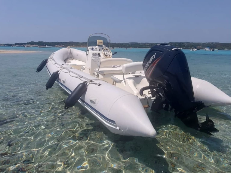Vermietung Schlauchboot Zodiac mit Führerschein