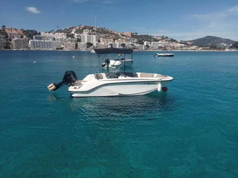 Ein Quicksilver QS 475 AXESS mieten in La Savina