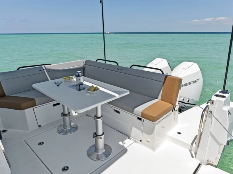 Ein Bénéteau FLYER 9 SUNdeck mieten in Antibes