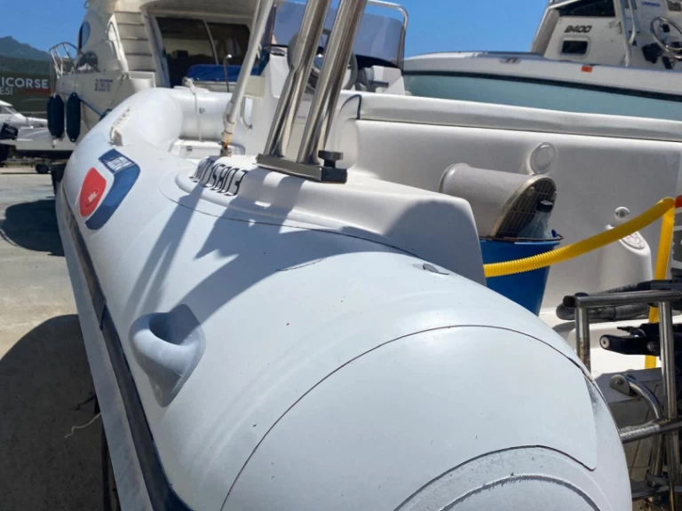 Boot mieten Saint-Florent günstig Evolution D.600