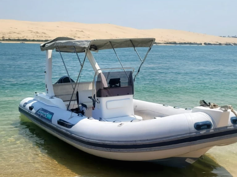 Vermietung Schlauchboot Capelli mit Führerschein