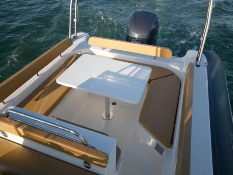 Boot mieten Palamós günstig TARPON 790 LX