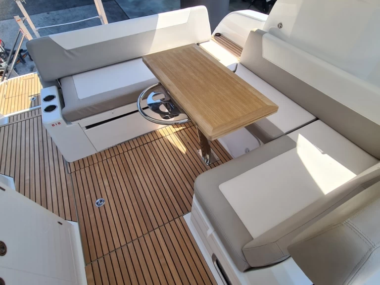 Vermietung Motorboot Bénéteau mit Führerschein